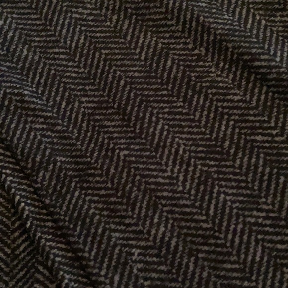 Leggings: Herringbone and Grey - Picture 4 of 6
